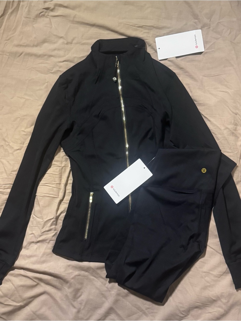 ✨ NWT Lululemon Black & Gold Define Jacket + Leggings Set